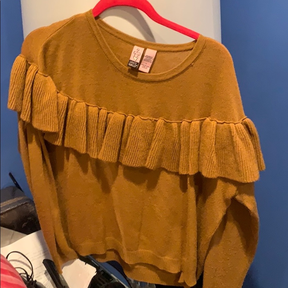 Mustard sweater with cute details